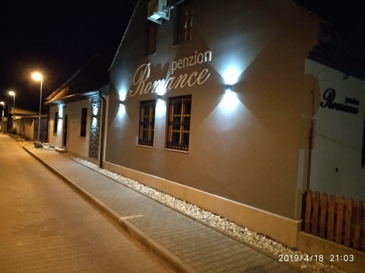 Penzion Romance Břeclav Dış mekan fotoğraf